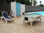Umkleide und Dusche am Pool