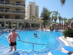 Schöner Poolzustieg