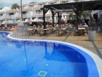 Poolbar direkt am Becken