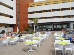 Sitzbereich der Poolbar