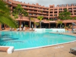 Hotel und Pool