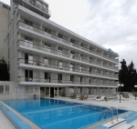Hotel mit Pool