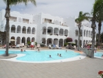 Rettungsschwimmer am Pool