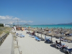 Leihliegen, Strandbar und Wassersport