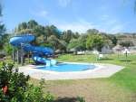 Kinderpool mit Rutsche