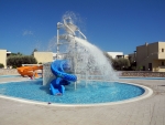 Kinderpool mit Wasserelement