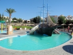 Kinderpool mit Spielelement