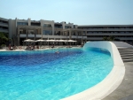 Zweigeteilter Pool