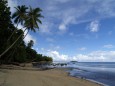 Lawaki Beach House Strand - kleiner Strand mit vielen Palmen