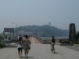 Bruecke zur Insel Enoshima in Japan