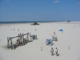 am Strand von St Peter Ording, Sand soweit das Auge blickt